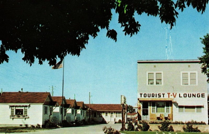 Knotty Pine Cabins and Motel - Vintage Postcard